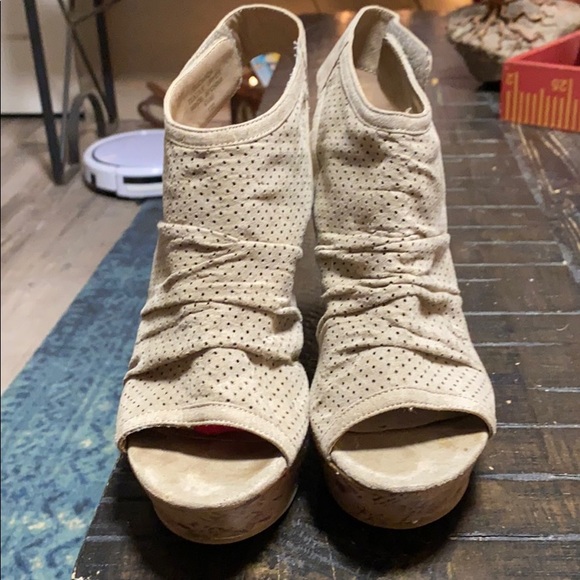 Wedges - Picture 2 of 5